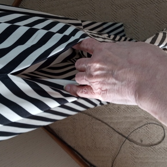 Cupshe Black and White Striped Maxi Dress,Beachy, Vacation, Cruise, Festival - Picture 5 of 9